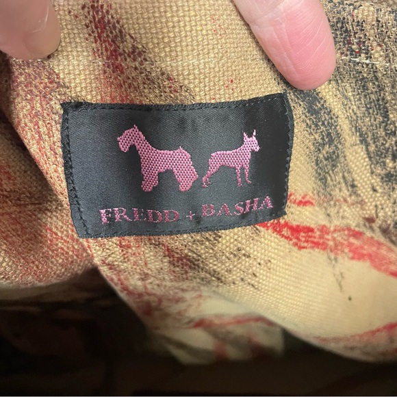 FREDD & BASHA Elephant Art Multi Canvas & Leather Crossbody Messenger Bag - Picture 7 of 14